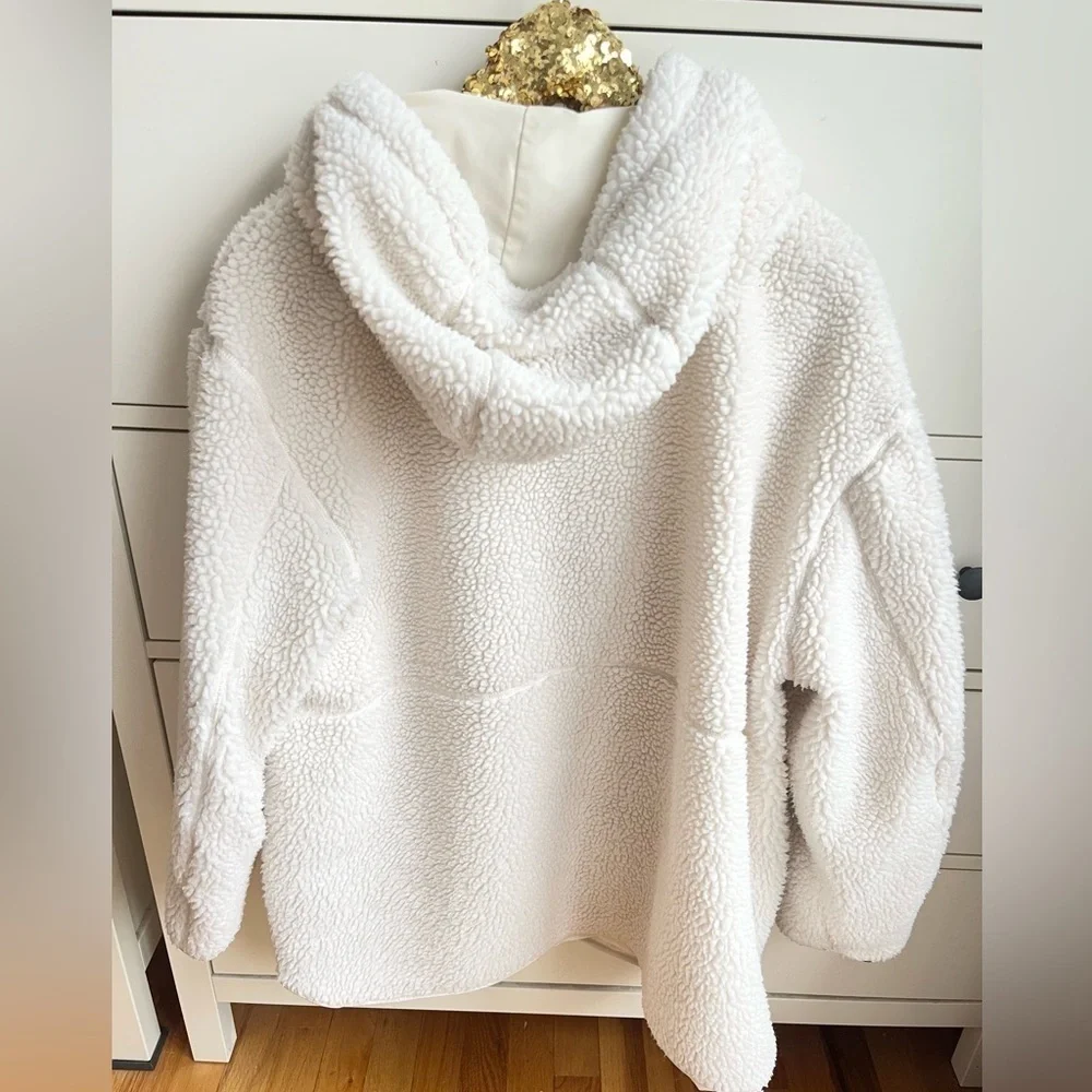 H&M Natural White Oversized Teddy Bear Jacket